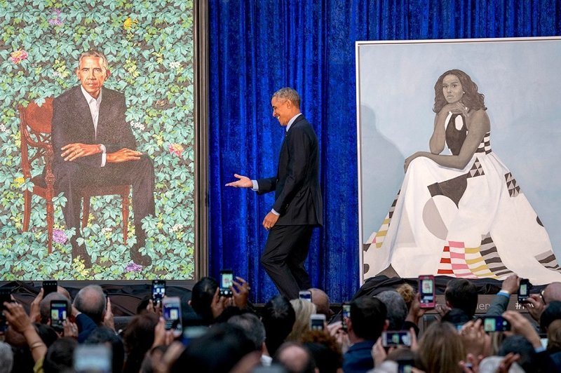 «Я просил уши поменьше, но в этом мне отказали». Первые портреты четы Обамы (9 фото)