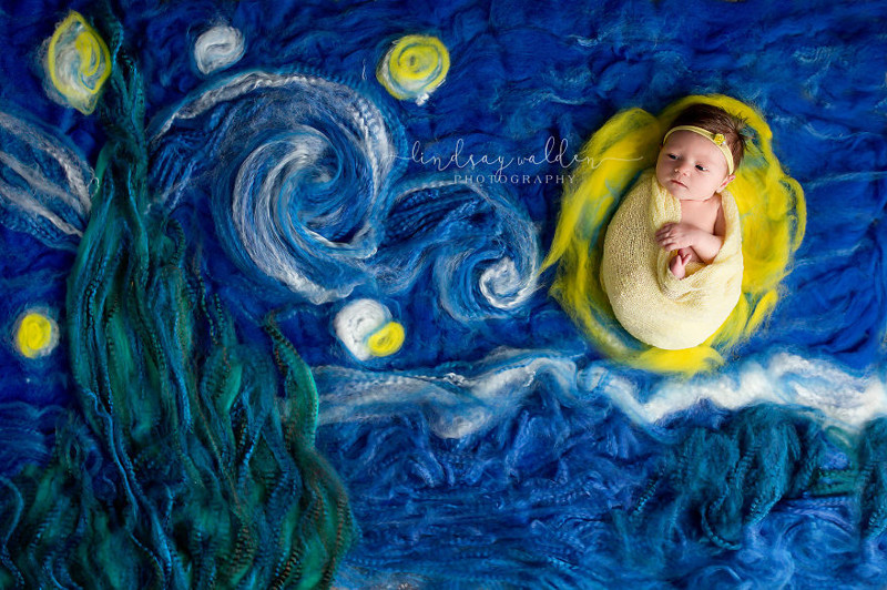 Фотограф снимает новорожденных, конструируя фон по мотивам шедевров мировой живописи (6 фото)
