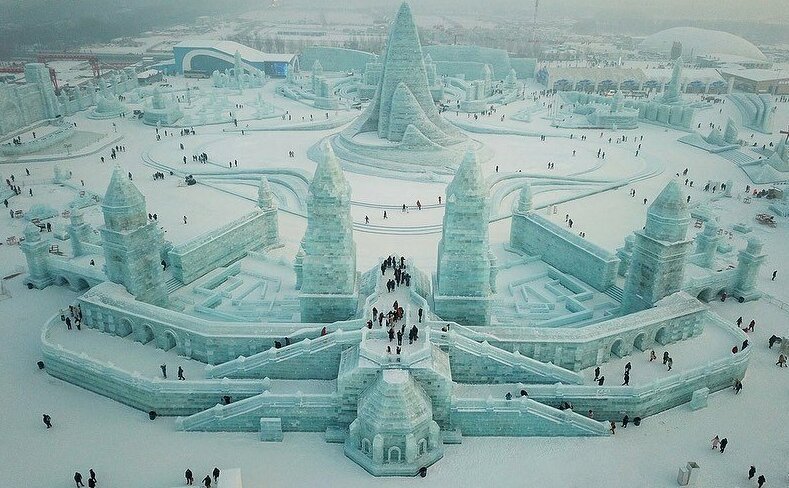 Харбинский международный фестиваль ледовых и снежных скульптур (29 фото)