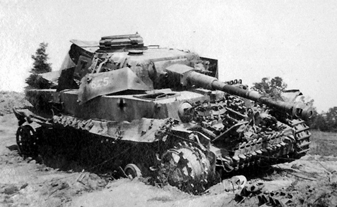 Подбитый танк тигр 2 мировая война