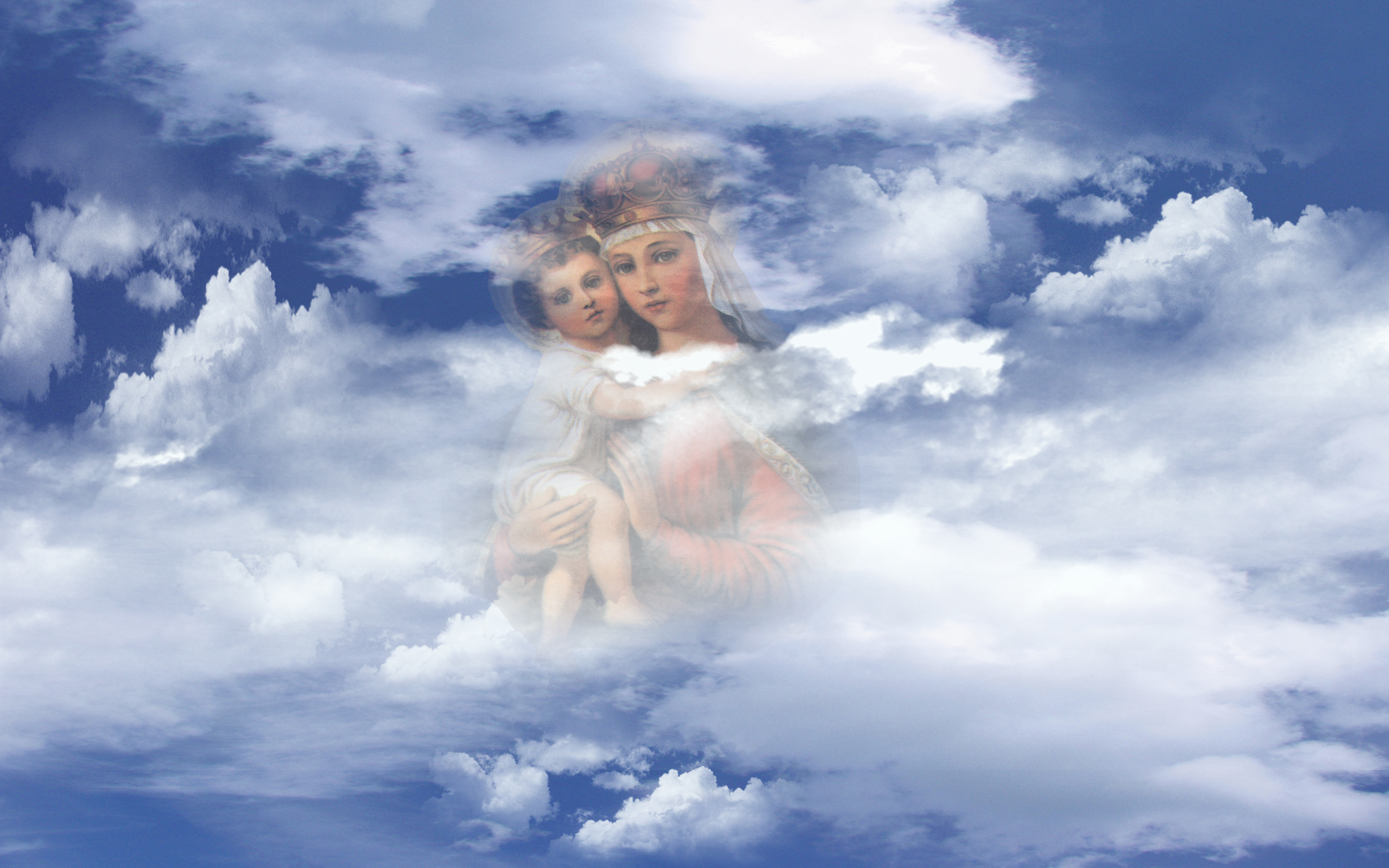 Богородица в облаках